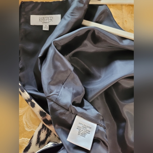 Kasper 14 Sheath leopard poly back zipper - Picture 6 of 6